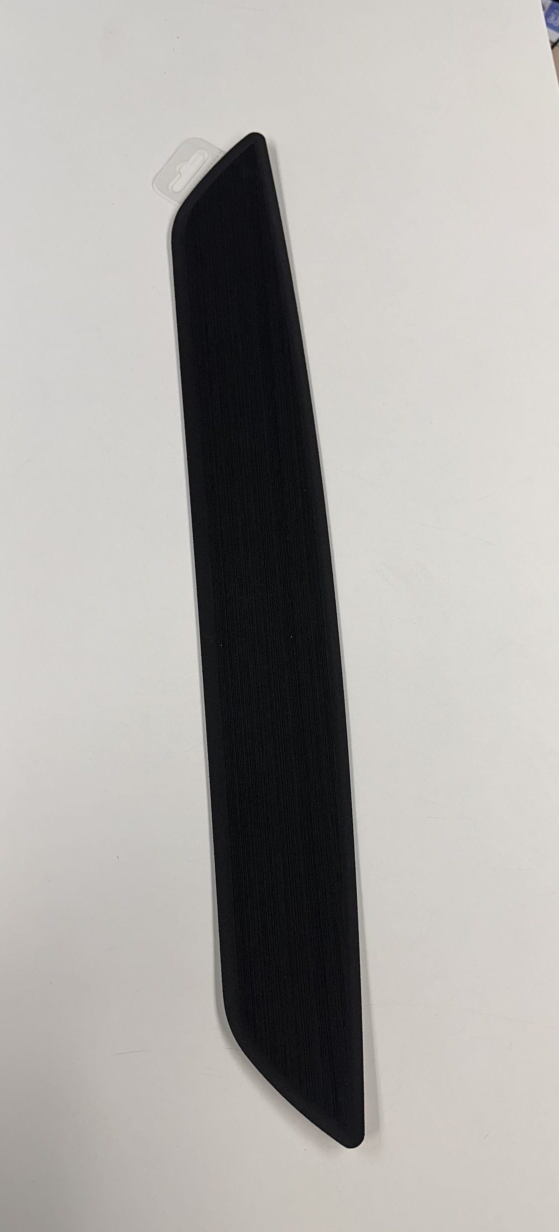 SeaDek Black Transom Step-Up Pad – 22″ × 3″ image 0