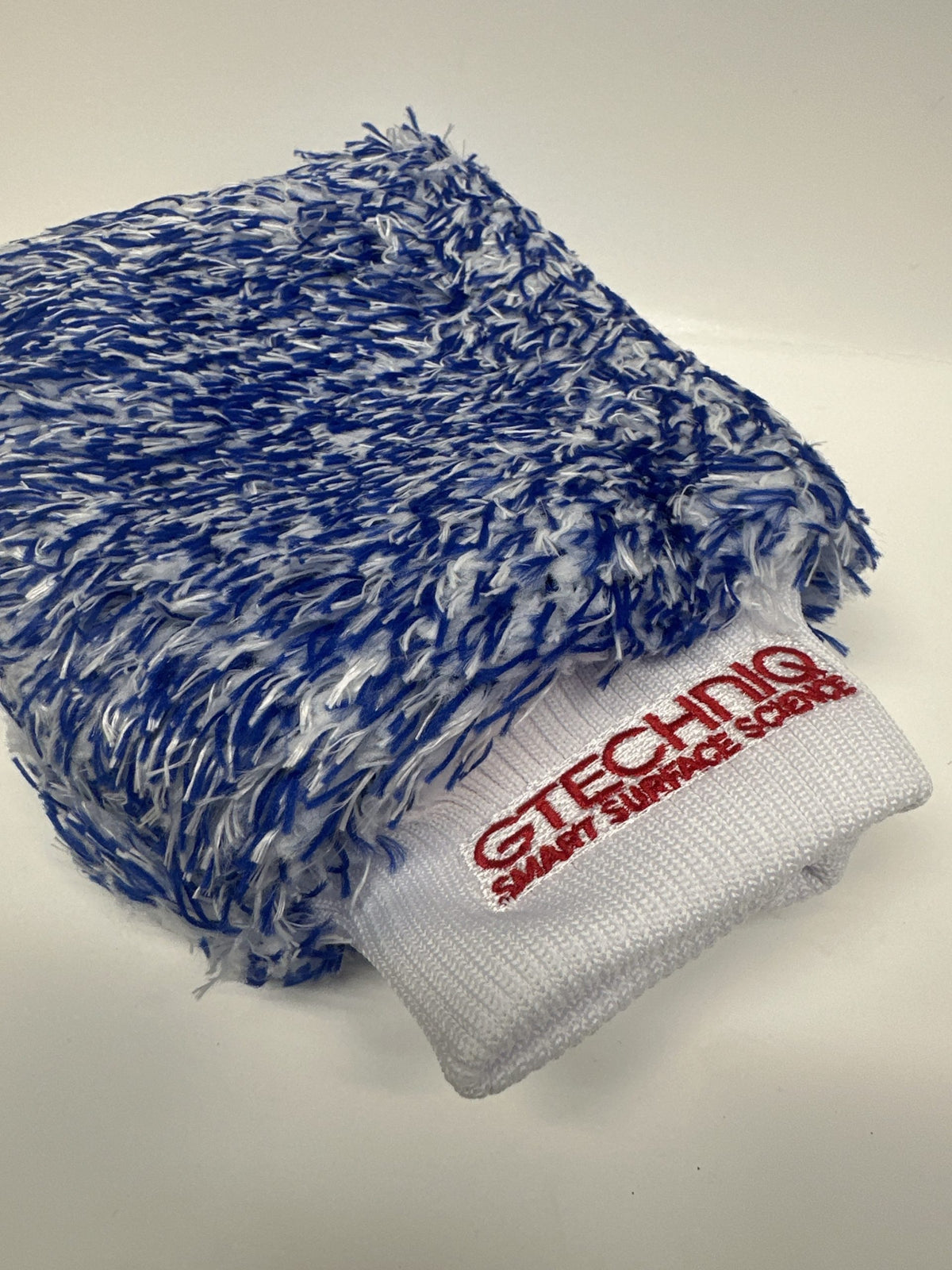 Gtechniq Marine Microfiber Wash Mitt image 1