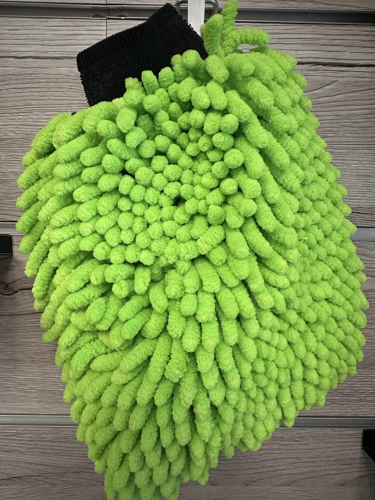 The Rag Company Knobby Chenille Wash Mitt – 1 Pack image 1