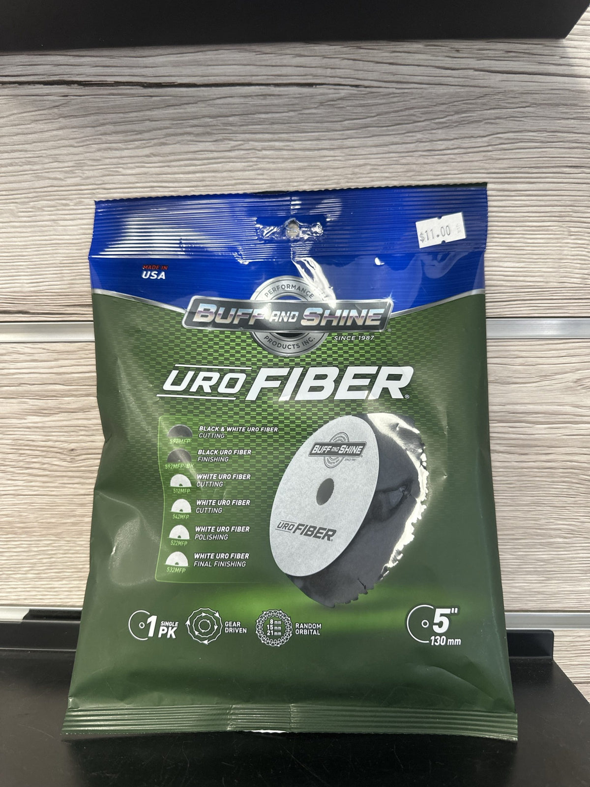 Buff and Shine URO-Fiber 6″ Black Microfiber Finishing Pad – 692MFP-BK image 0